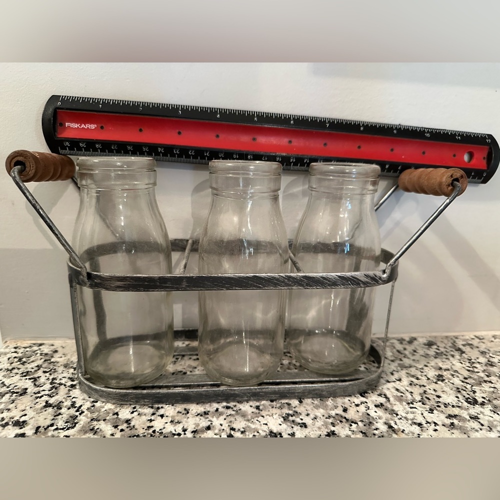 Decorative three glass vase